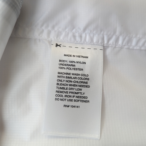 NWT Reebok Lightweight Jacket - Picture 6 of 9